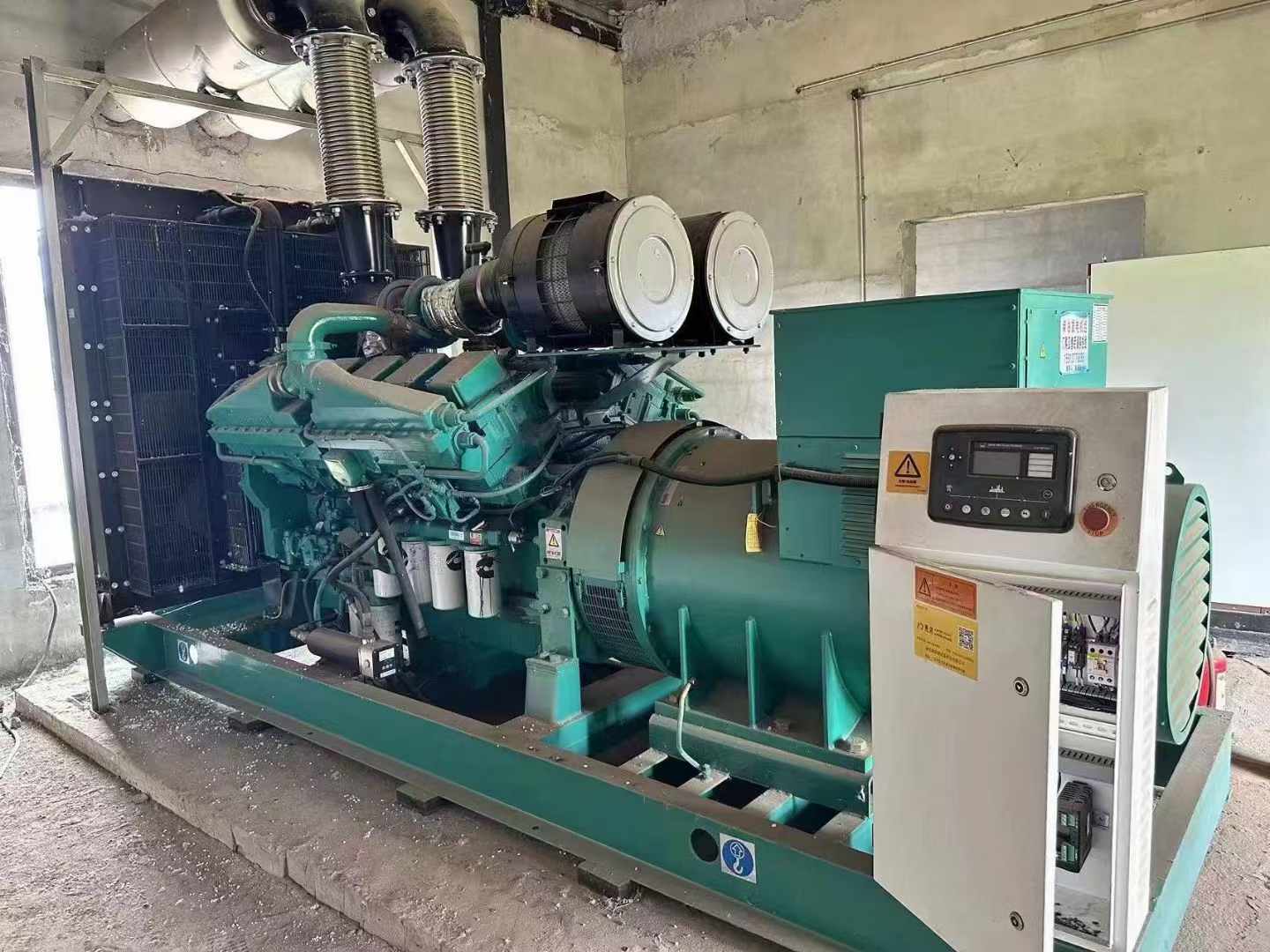 沁水无功补偿装置的性能评估需要考虑哪些因素？