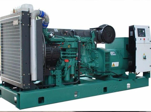 沁水升级现有发电机组的成本大概是多少？