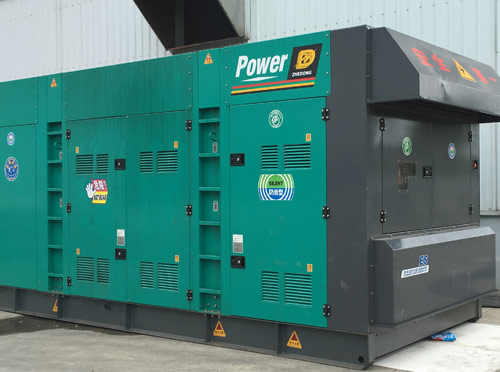 沁水升级发电机组的过程中需要注意哪些安全事项？